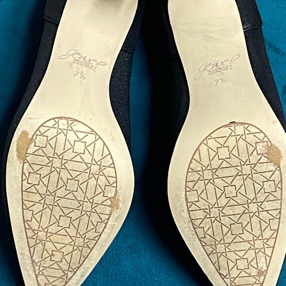 Badgley Mischka Jewel Ankle Sock Bootie Heels 7.5 - Picture 3 of 8